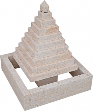 Fuente de piedra natural mod. Pirámide 2